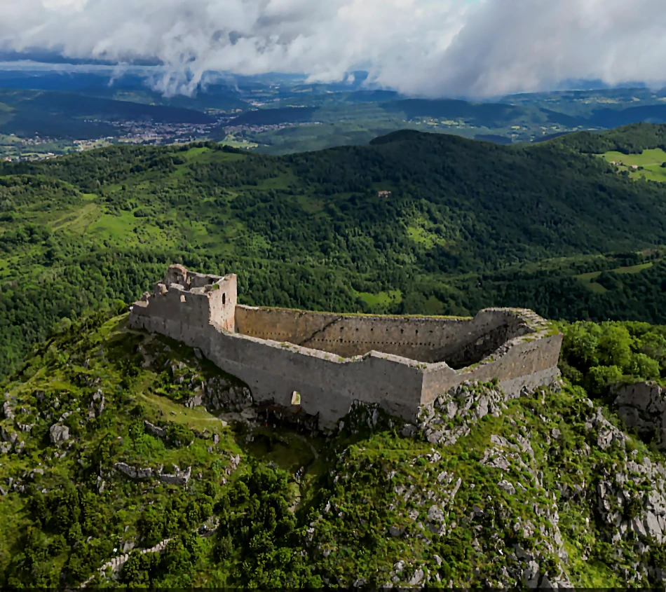 Temple solaire des Cathares à Montségur: en Ariège (France) Nous qui Sondons le Temple ou Lui qui Nous Mesure - Demain l'Homme