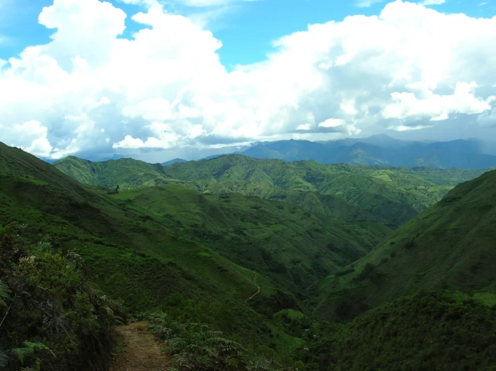 Vilcabamba en Équateur - La vallée de l'éternelle jeunesse (proche du dernier refuge des incas) - Photo de Cédric Mercier, notre envoyé spécial en Équateur (2001).
