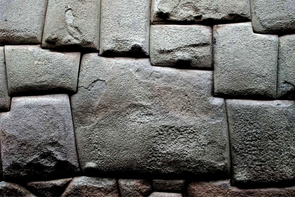 Taille de la pierre chez les incas,